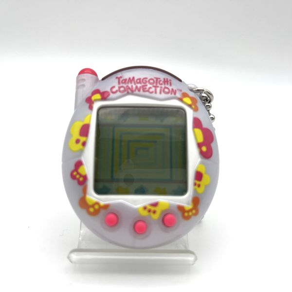 Used] Tamagotchi Connection -Pearl Flower No Box 2024 Bandai Japan
