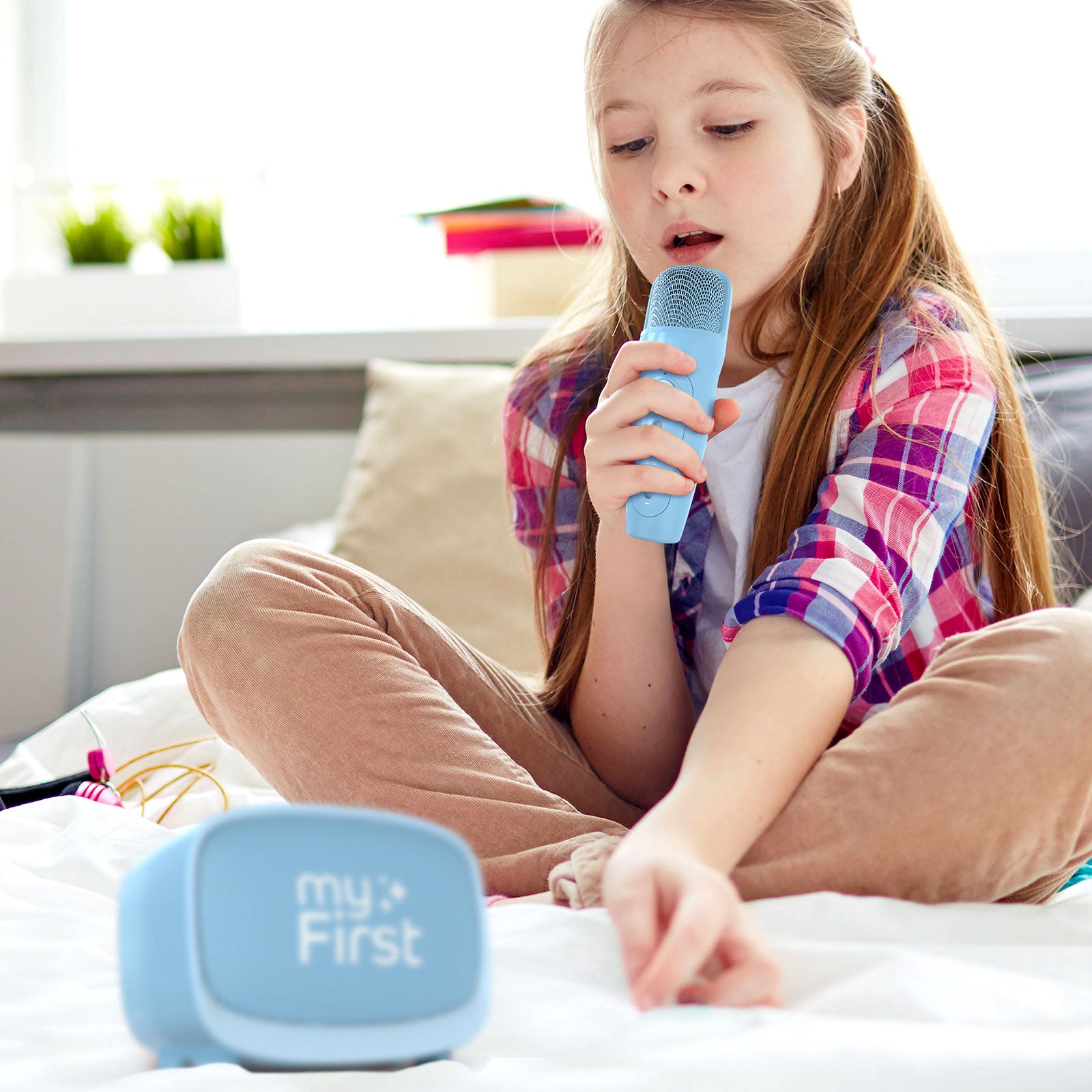 子ども向けカラオケスピーカー＆ワイヤレスマイク｜myFirst Voice 2