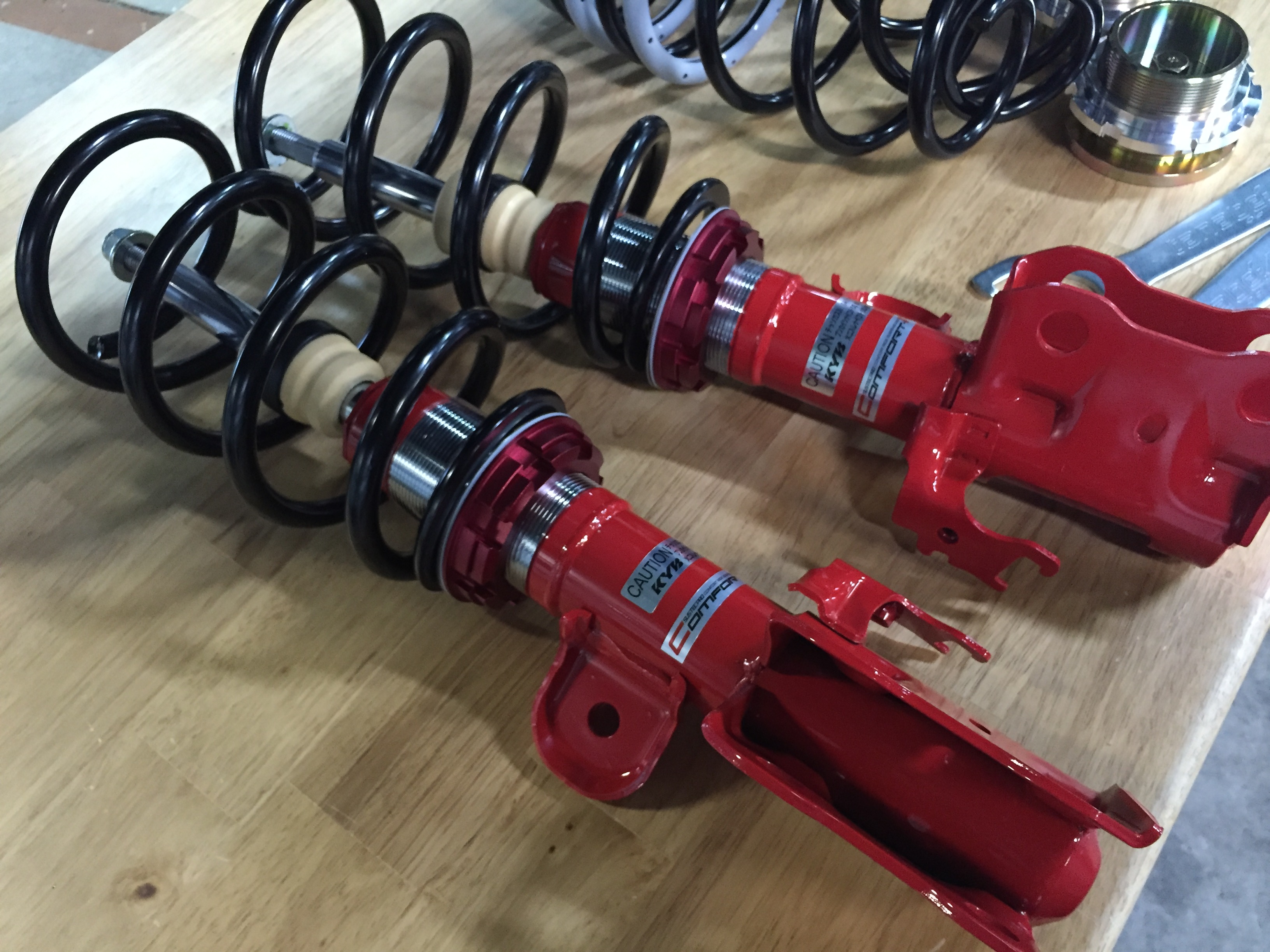 Tanabe Sustec PRO CR 車高調 ZVW30 プリウス 前期用 - KYOEI-JAPAN