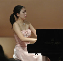 田母神夕南＆中川真耶加＆片田愛理ピアノ・ジョイントリサイタル開催