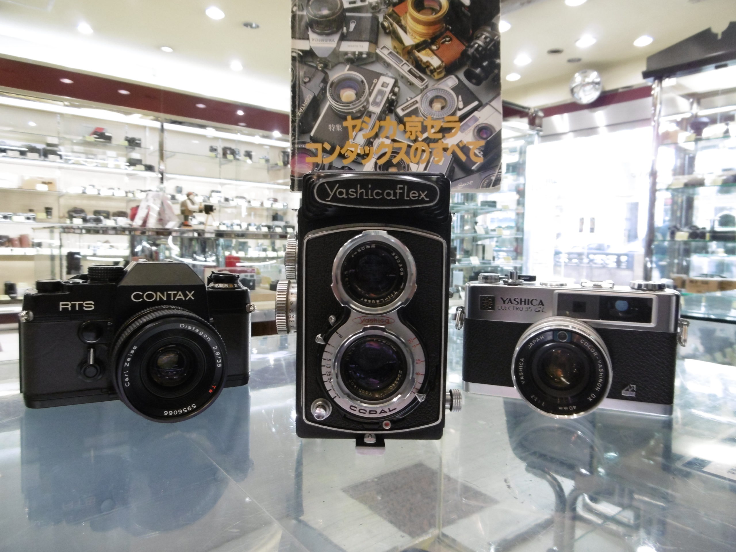 国産二眼レフ「ヤシカフレックスC型」で撮る軽快スナップ