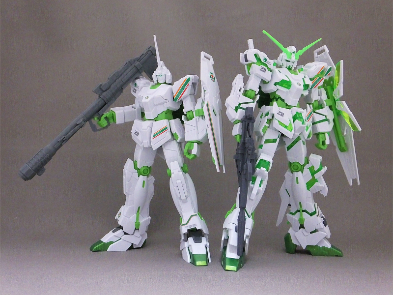 ユニコーンガンダム（デストロイモード）セブンイレブンカラー