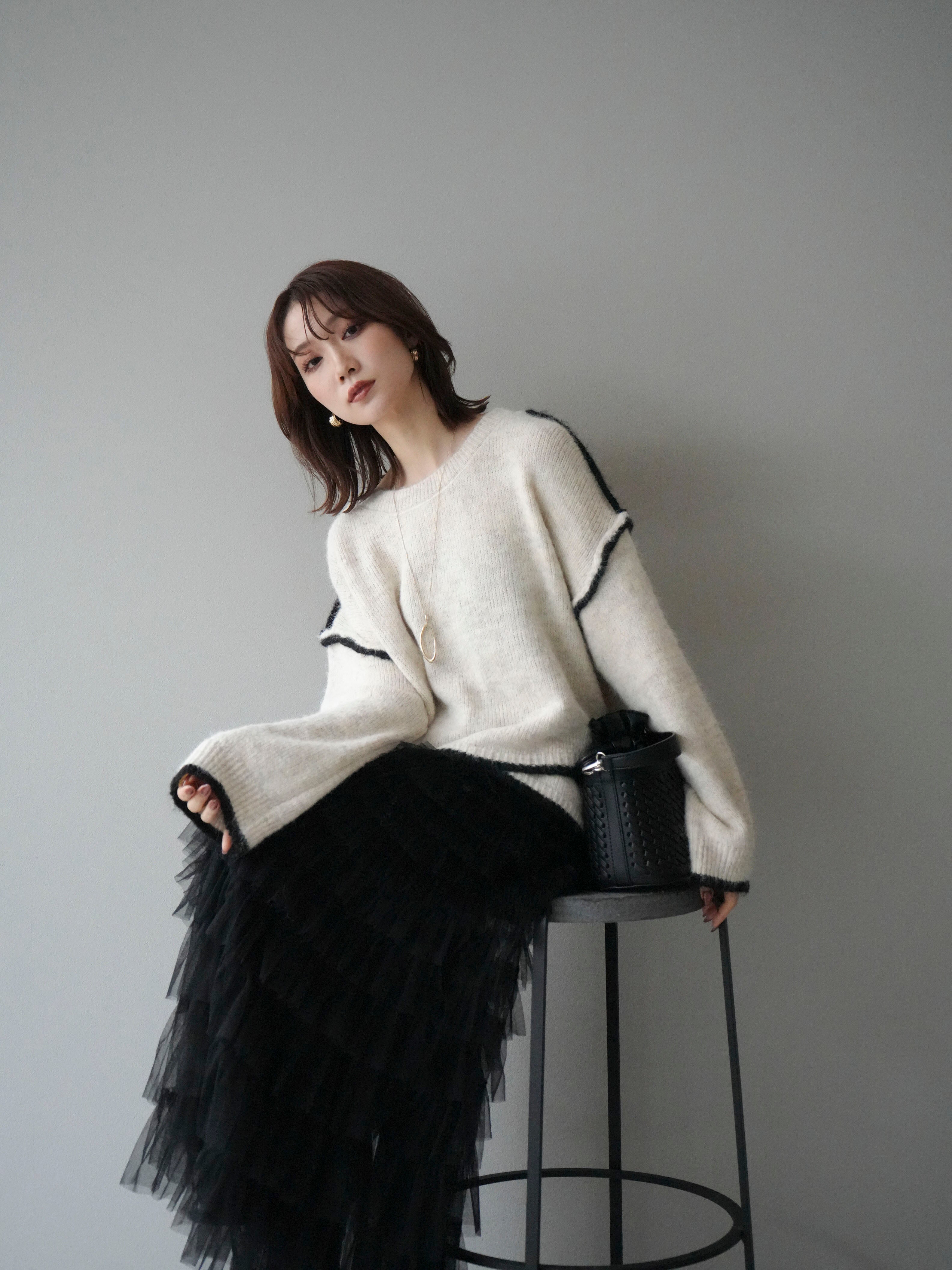 予約]バイカラーレイヤードデザインニットプルオーバー/apricot – Lumier