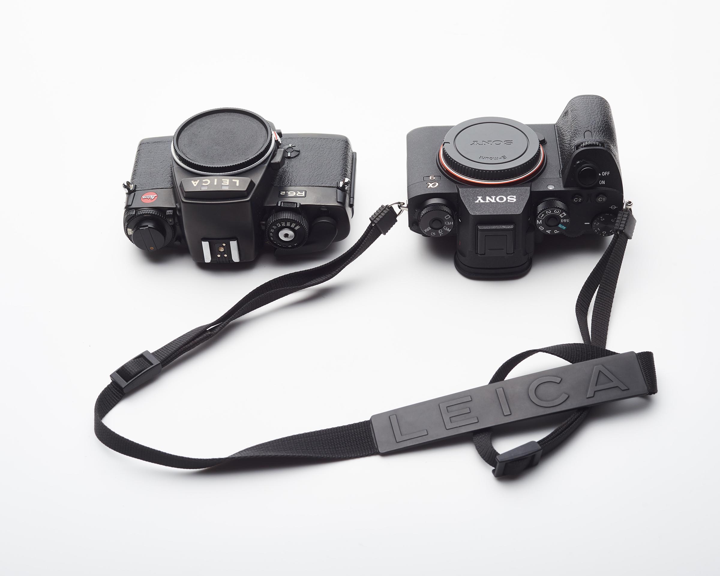 SONY α9やα7に最適なストラップは、意外にもアレだった！！（デザイン