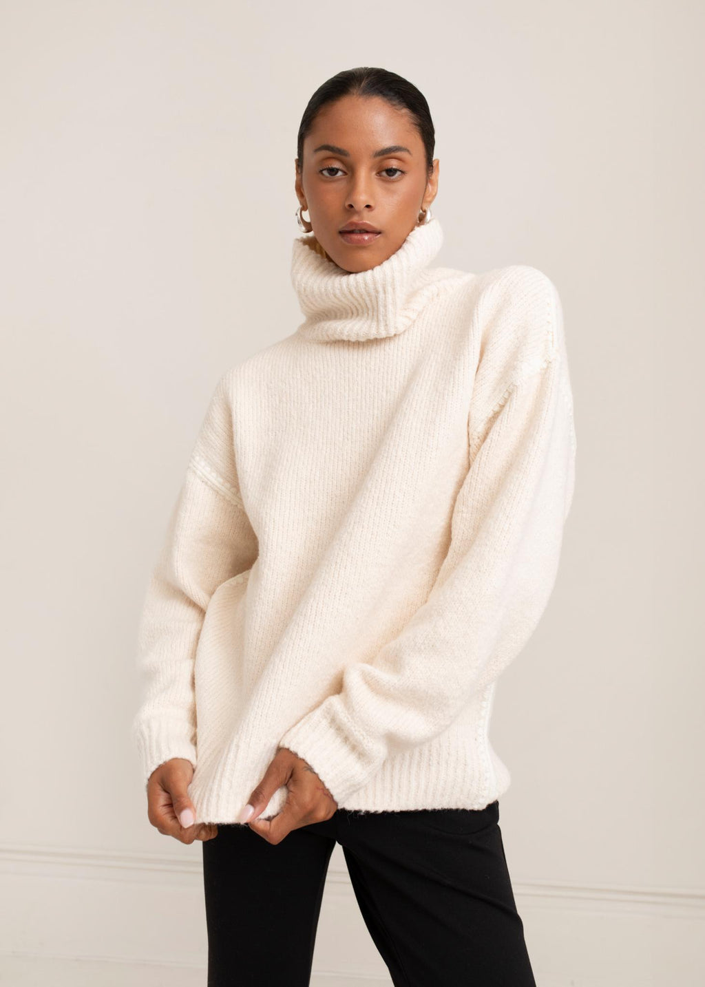 Ari Turtle Neck Sweater – PAPER LABEL