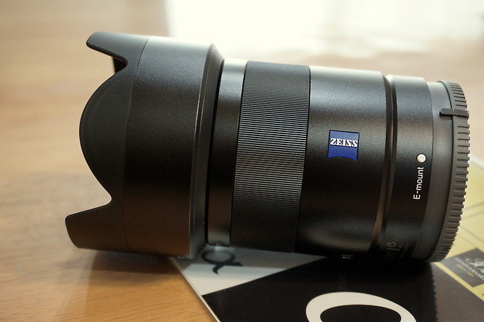 Eマウントの神レンズ・SONY SEL24F18Zのちょっとしたレビューです