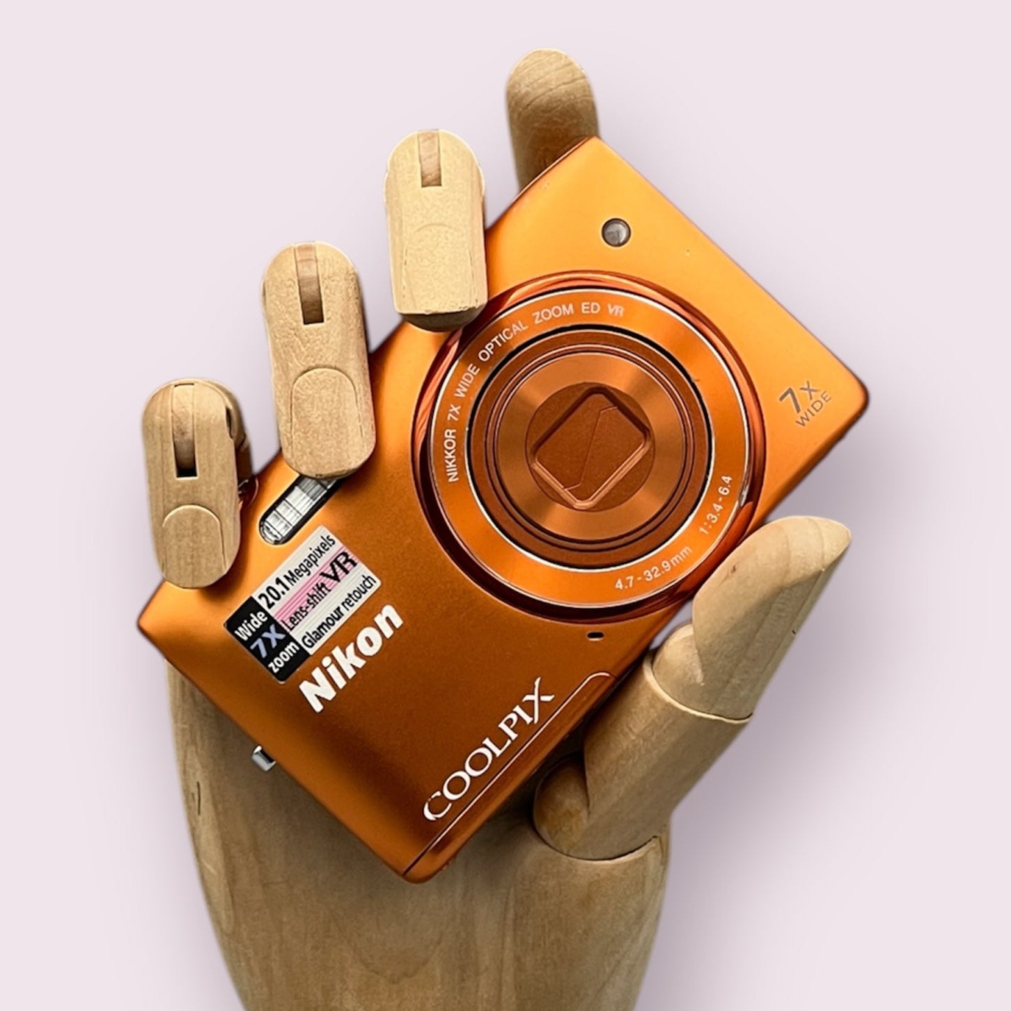 Nikon Coolpix S3500 - 20.1MP Digital Camera with 7x Optical Zoom