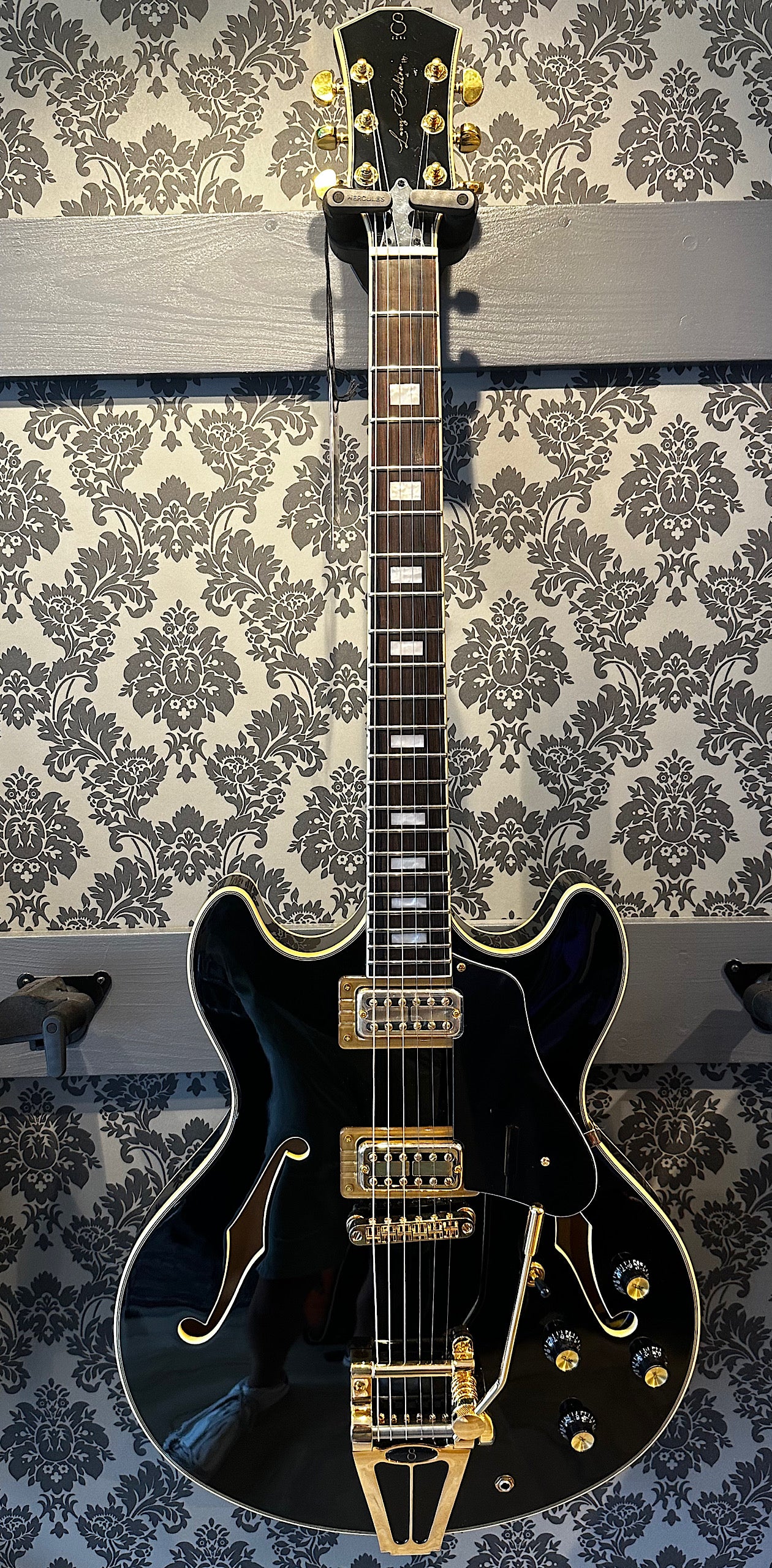 Sire Guitars Larry Carlton H7T Black – Rock City Guitar Shop