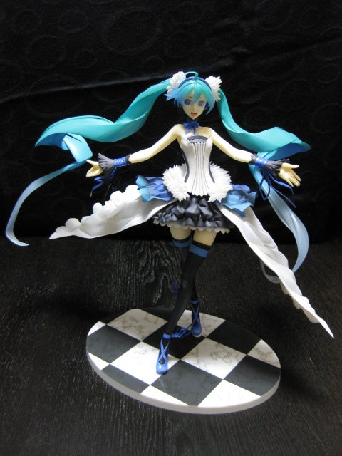 セブンスドラゴン2020 初音ミク TYPE2020（1/7スケール塗装済完成品