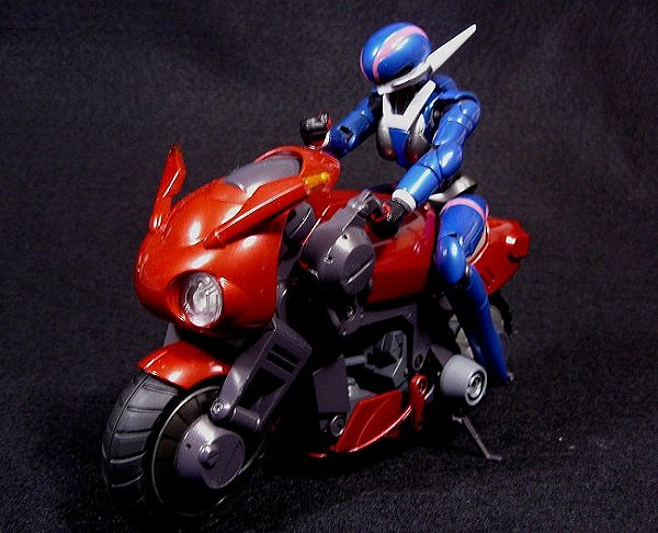 Priss＋Moto Slave（バブルガムクライシス）