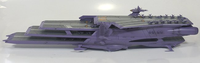 【未組立】ヤマト 大ガミラス帝国軍ガイペロン級多層式航宙母艦 ランベア ガイペロン級多層式航宙母艦＜ランベア＞ (1/1000) (プラモデル