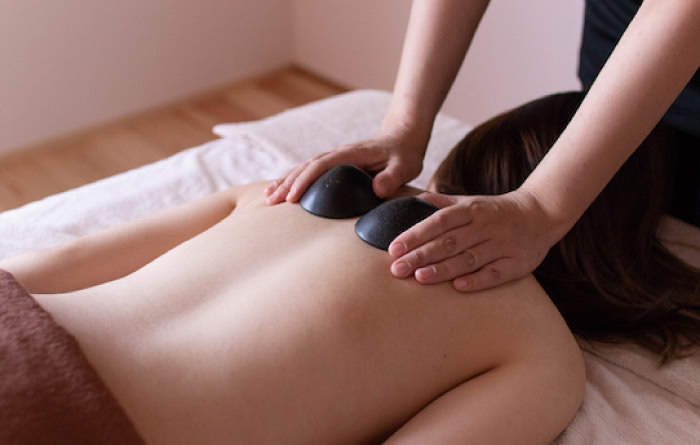 デトックスホットストーン - サロン・ド・ニキ ｜ 島田市アロマ&ホット