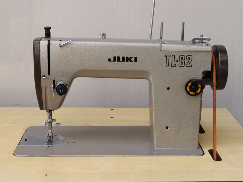 No.143 JUKI TL-82 ジューキ製 職業用足踏みミシン：アンティーク