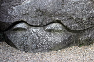 明日香謎の石像