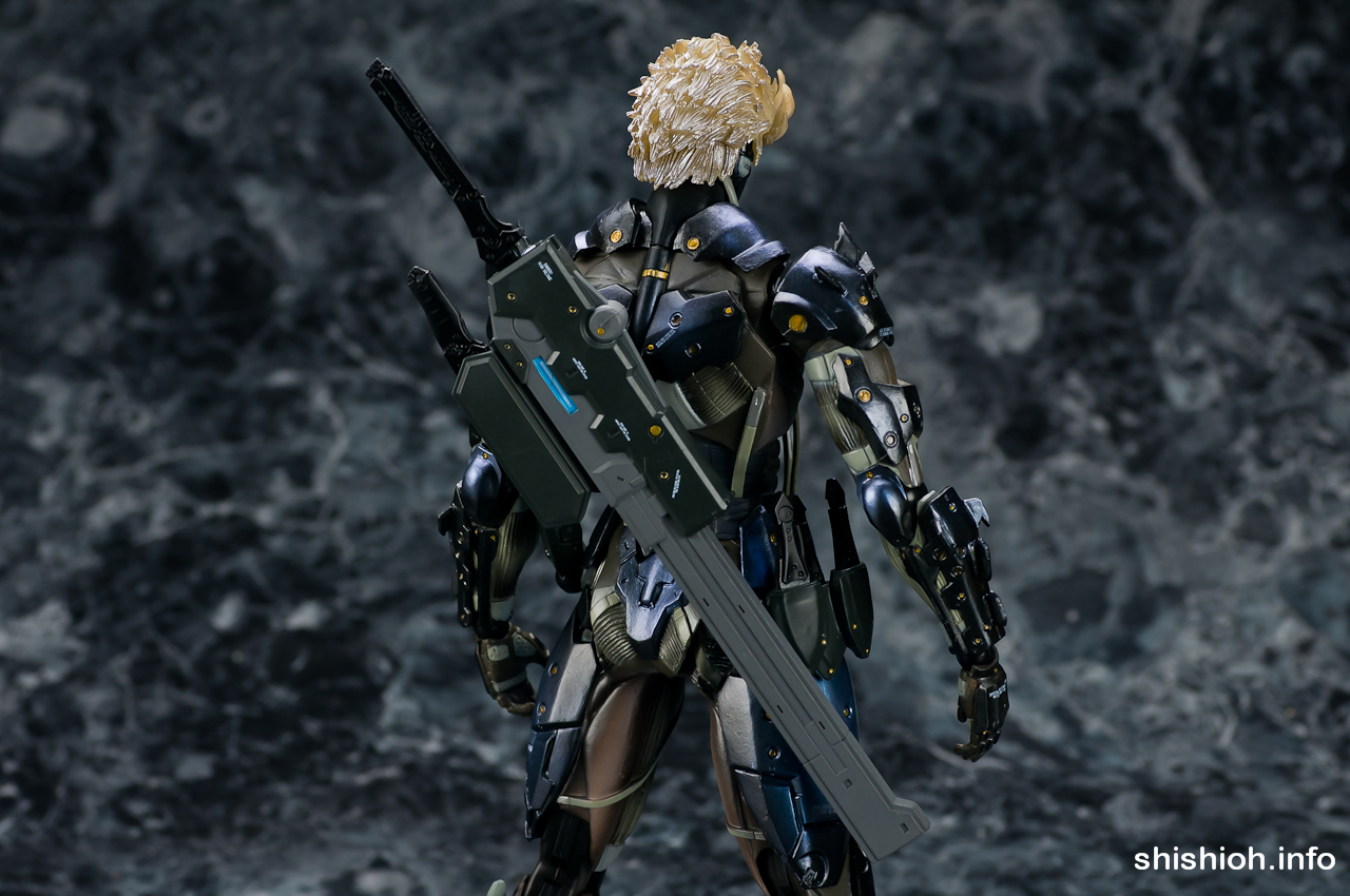 レビュー】 スクウェア・エニックス プレイアーツ改 雷電 [メタルギア