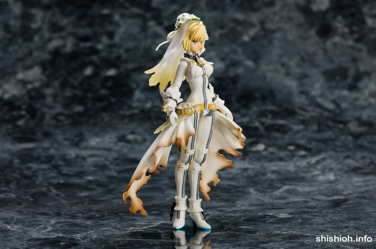レビュー】 マーベラスAQL figma-SP042 セイバー・ブライド [フェイト