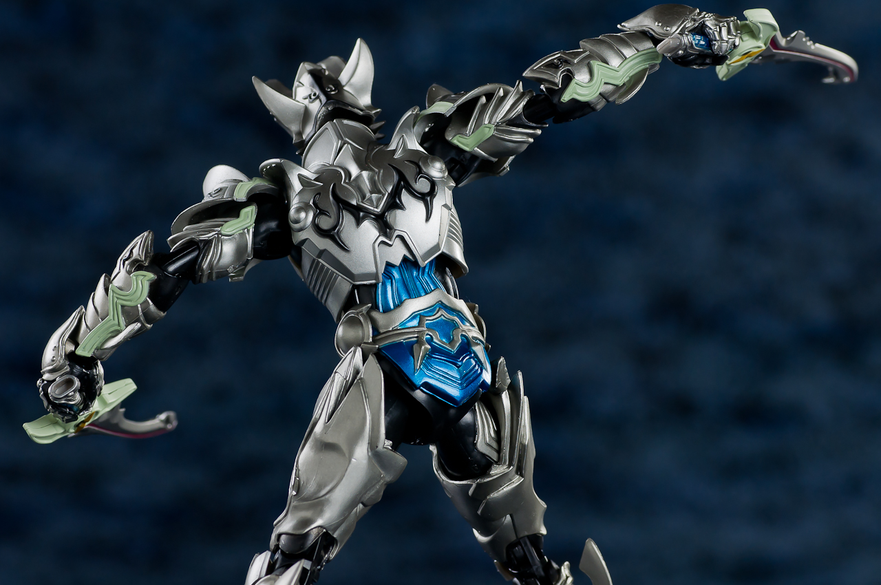 レビュー】 バンダイ 魂ウェブ商店 S.H.Figuarts 銀牙騎士 絶狼 [牙狼