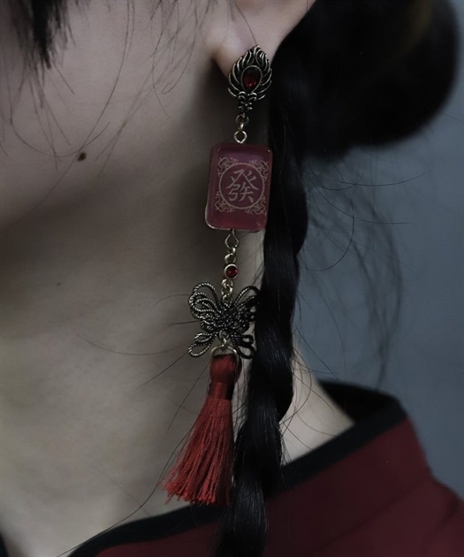 麻雀牌2wayピアス | POETIQUE | axes femme online shop