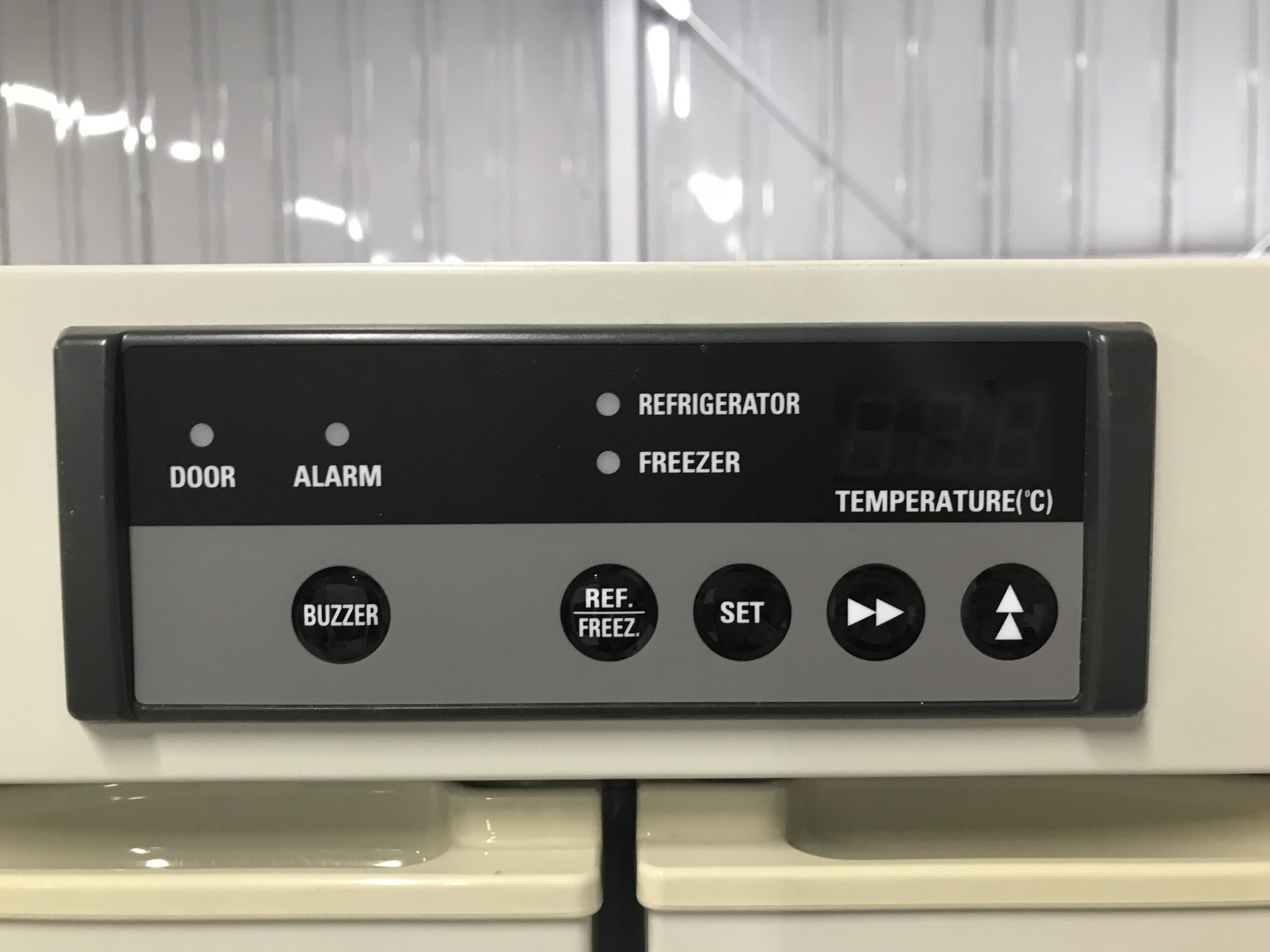 サンヨーSANYO(パナソニック)/MPR-414FR/薬用保冷庫 | 中古機器