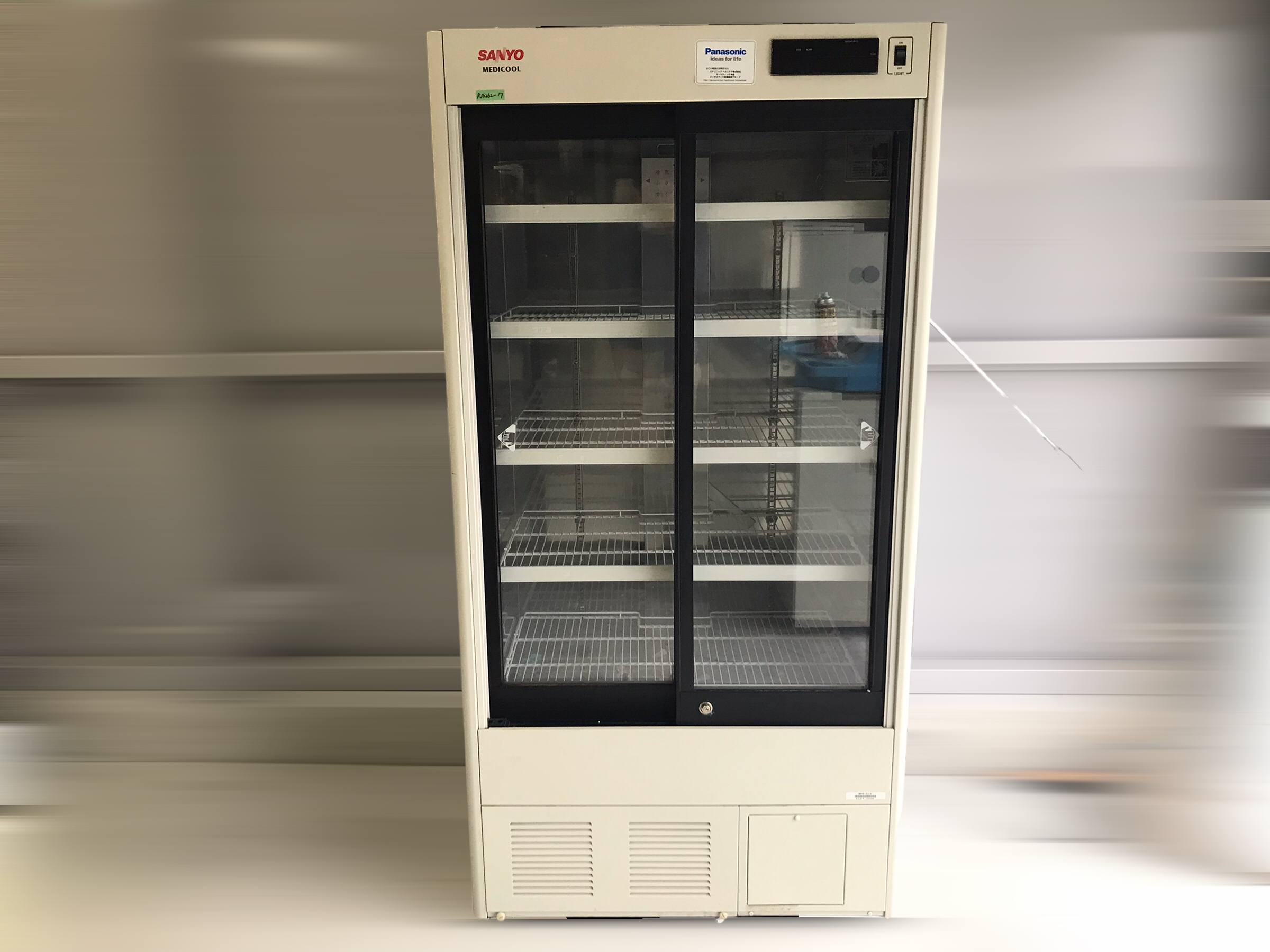 サンヨーSANYO(パナソニック)/MPR-513/薬用ショーケース | 中古機器