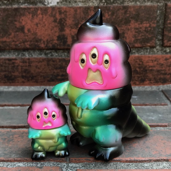 2018年4月7日より墓場の画廊WESTにてART JUNKIE製「とぐろ怪獣シットン