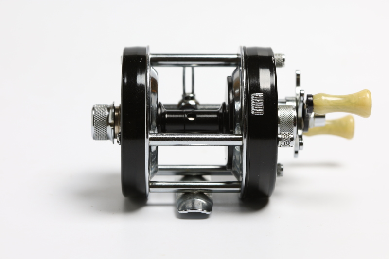 アブガルシア アンバサダー 5000C 74年 740302（01）山型カップ