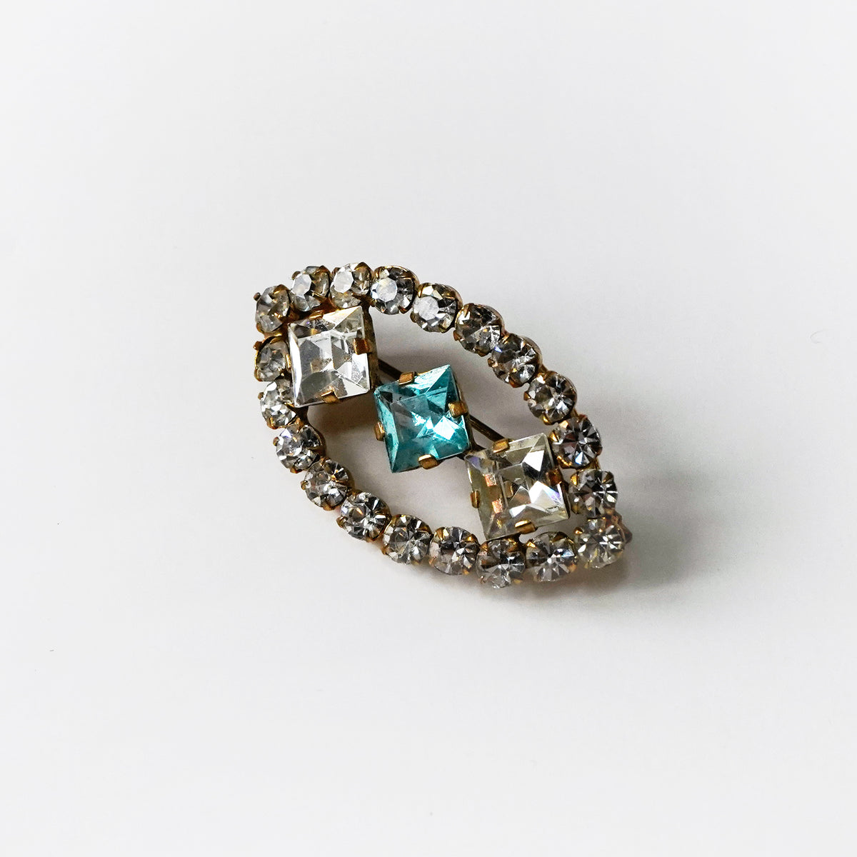 1930s Square cut Rhinestone Brooch / 1930年代ブルーラインストーン