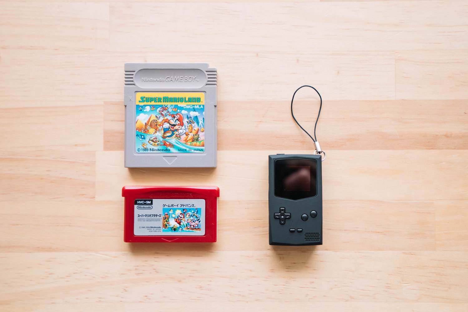 ゲームボーイのカセットが遊べるキーホルダー『PocketSprite』レビュー