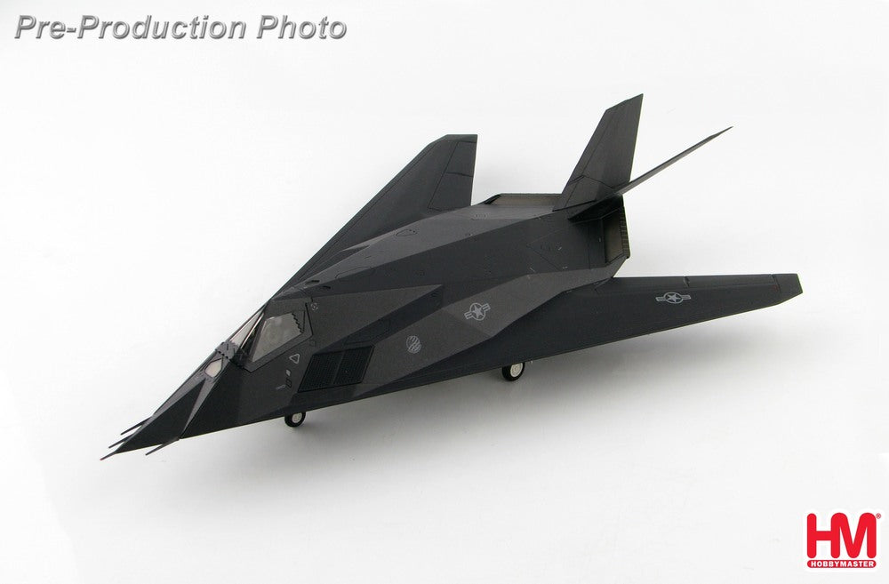 Hobby Master F-117A ナイトホーク アメリカ空軍「スカンクワークス