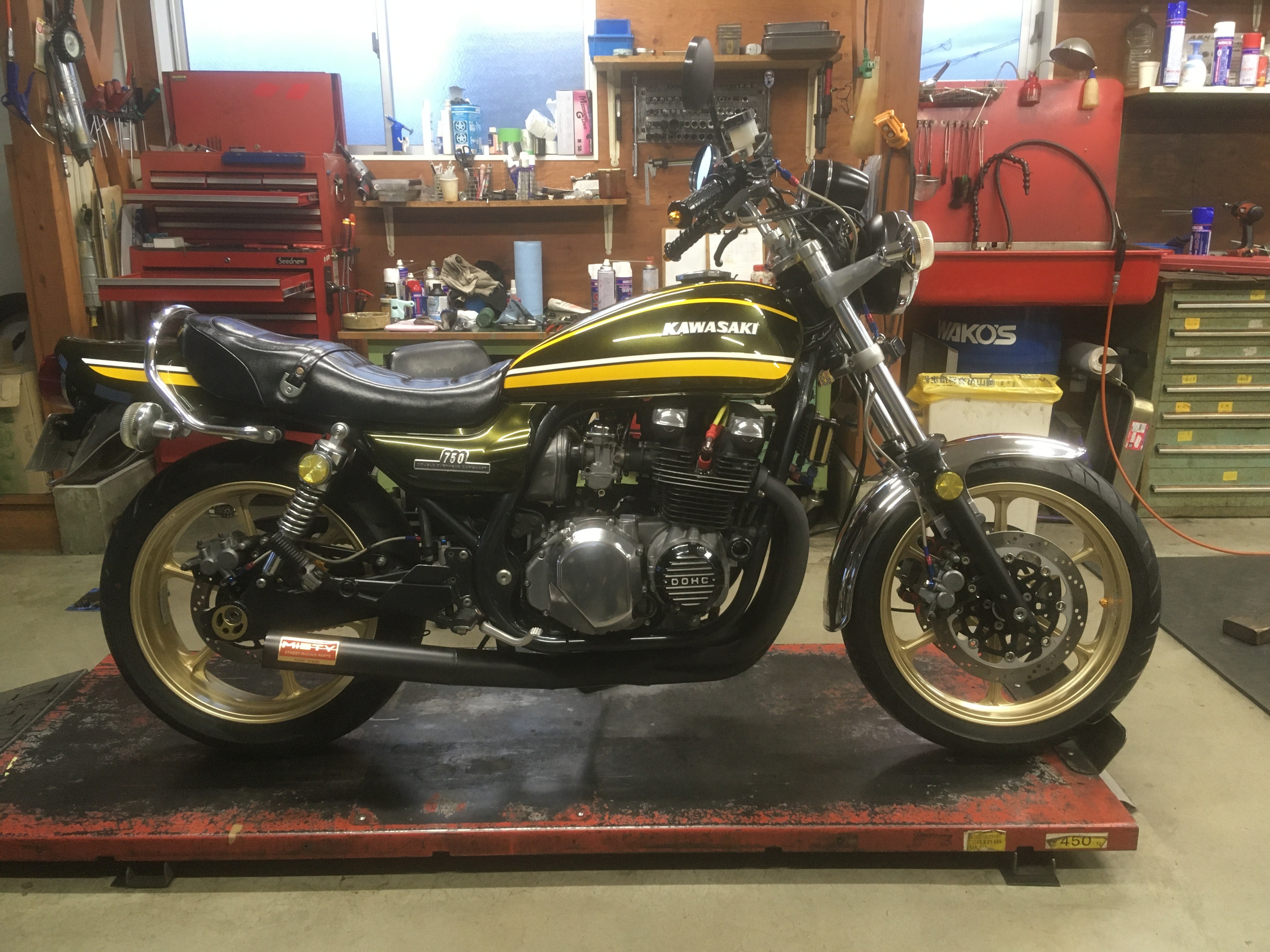 ゼファー750 18インチ化の巻き: バイク屋