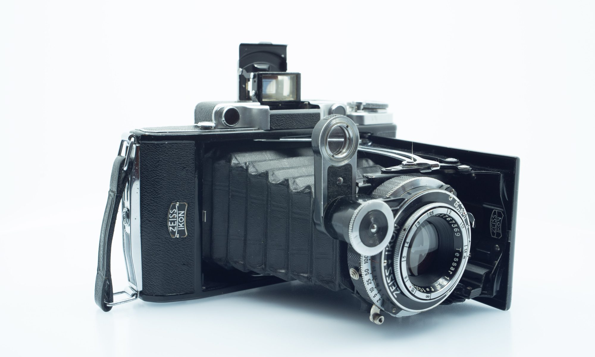 Perfection from the thirties: Zeiss Ikon Super Ikonta - Vintage-photo