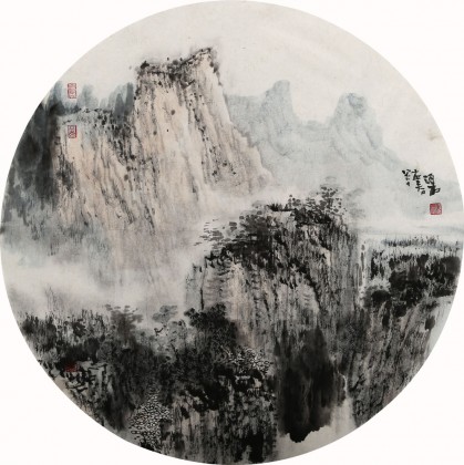 当代水墨漫画名家强春云扇画《巍巍山岳》 - 写意山水画- 99字画网
