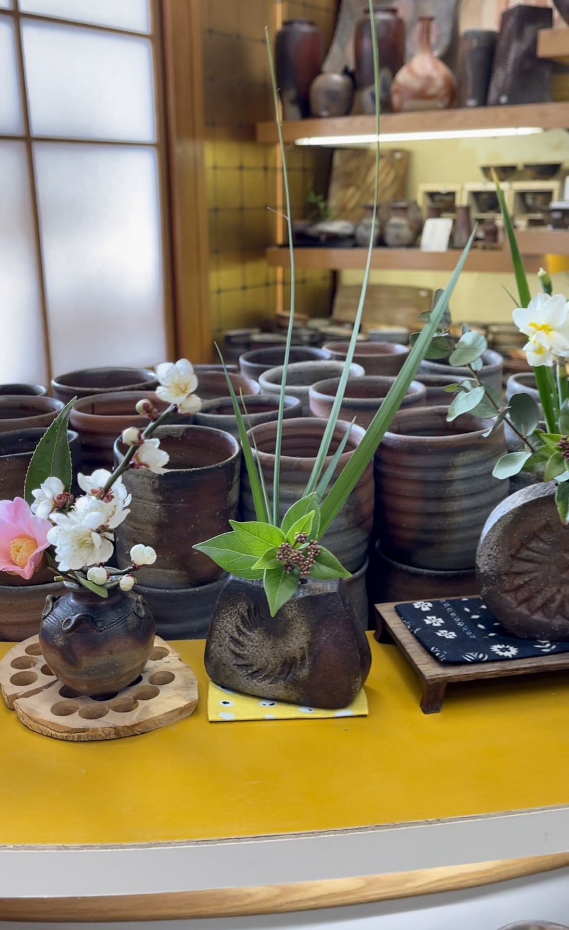 花 | 備前焼窯元 小西陶古