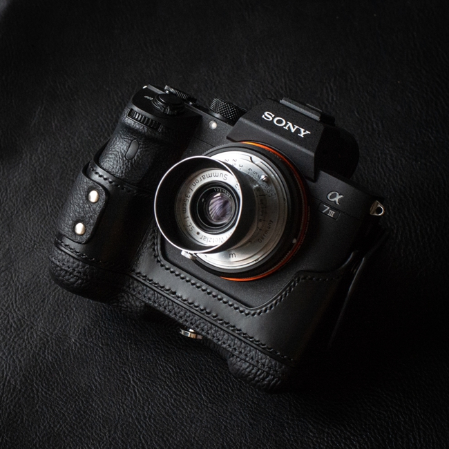 SONYα7III用速写ケースグリップエクステンション