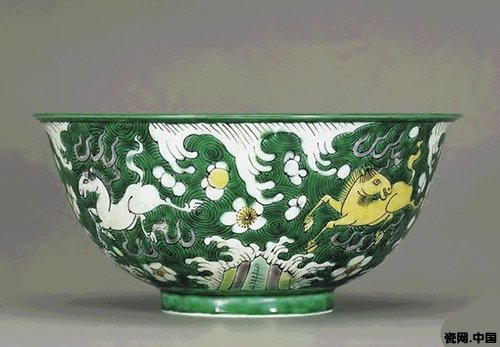 传统彩瓷“素三彩”素在哪儿？