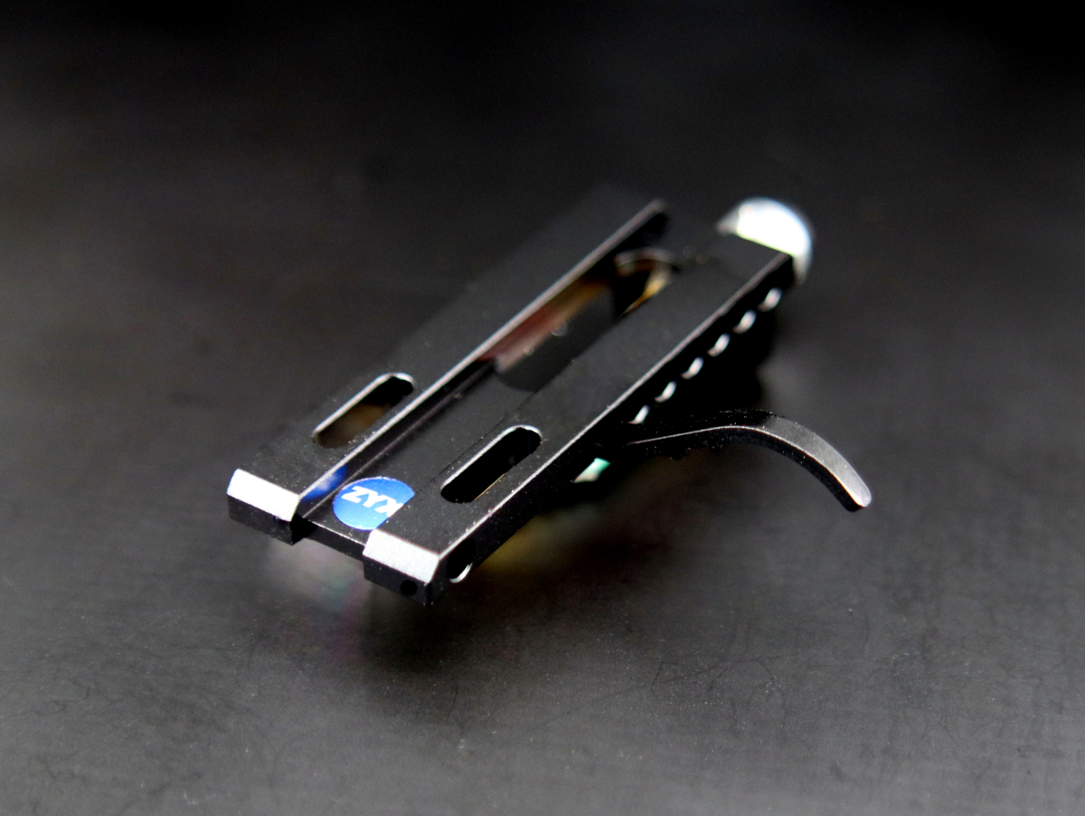 ZYX Official Website - Live18 Head-shell