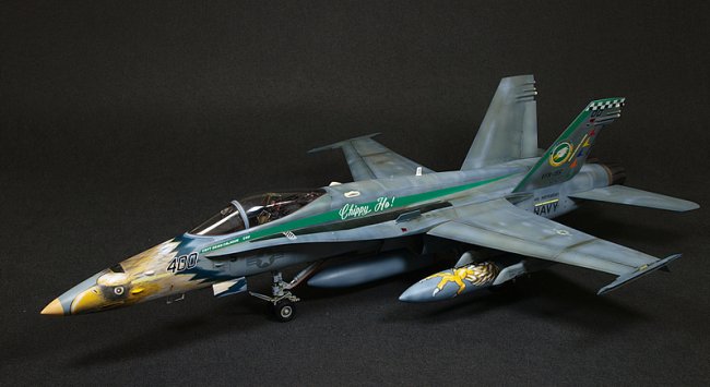 1/32 Academy F/A-18C Hornet 