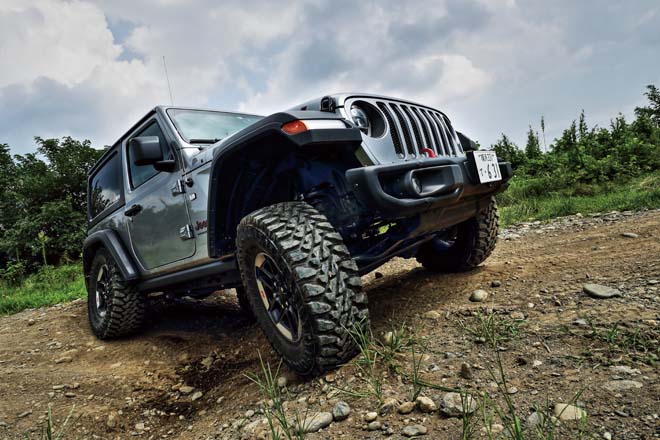 サスペンション交換により、JLルビコンのさらなる走破性アップを実現！