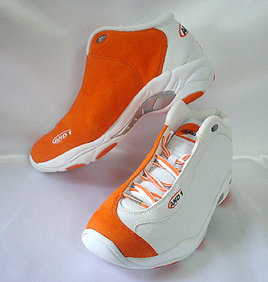 AND1 タイチ MID ホワイト/オレンジ