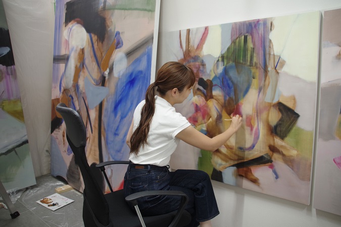 フェイス21世紀]：荻野 夕奈〈画家〉 | Art Annual online