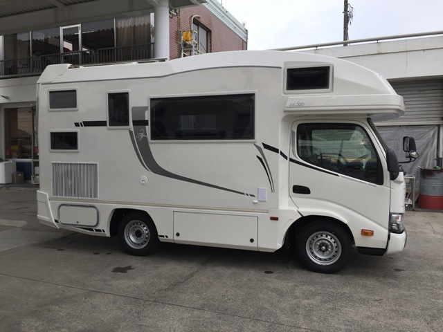 ZiL520 | キャンピングカー、マイクロバスレンタルのアティーズレイスター