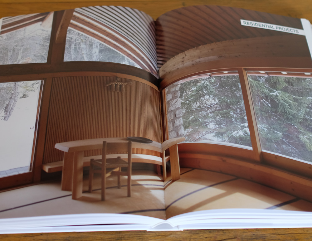 シャルロット・ペリアンの希少本 | soup / clozzet