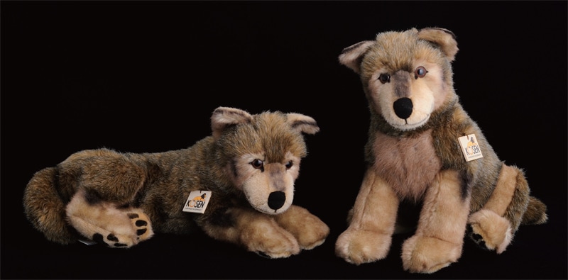 ケーセン（koesen）オオカミの子（大）伏せ ソフト: 木のおもちゃ