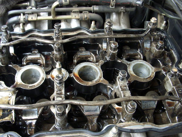 3UP 日々作業 アーカイブ | SRエンジンに多いロッカーアーム飛び