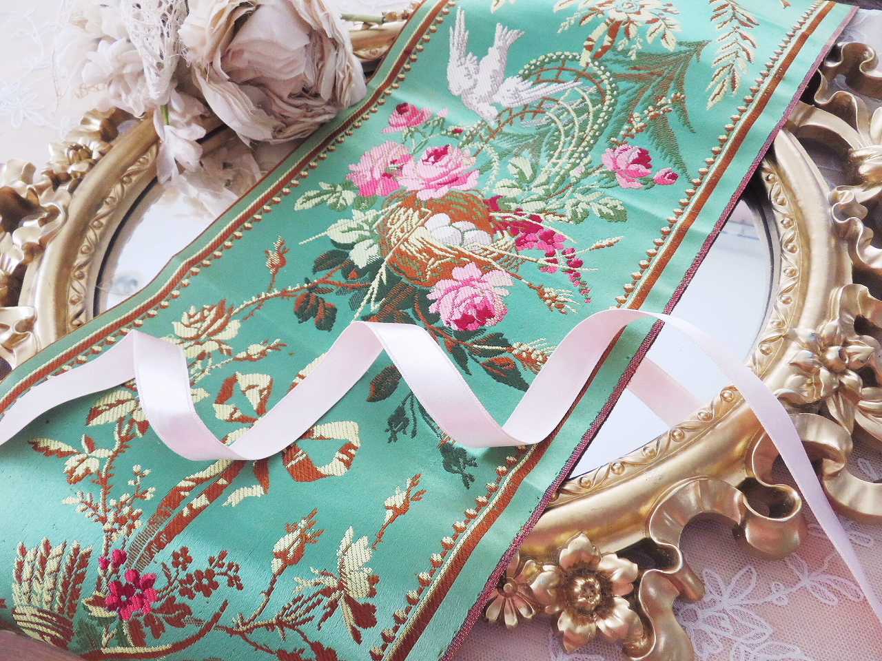 華麗 リヨン シルク織ボーダー - 薔薇と天使のアンティーク