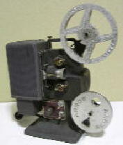 シネマの歴史（8ミリ映写機）