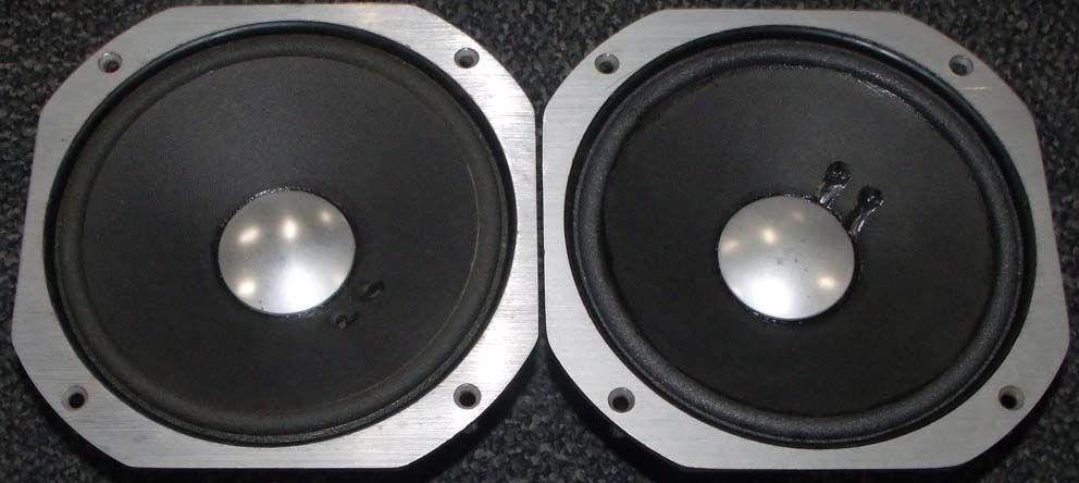 JBL 2115（委託）