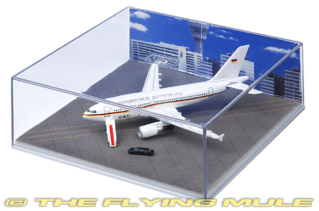 Dragon Models 55738 - A310 Diecast Model, Luftwaffe, w/Airport