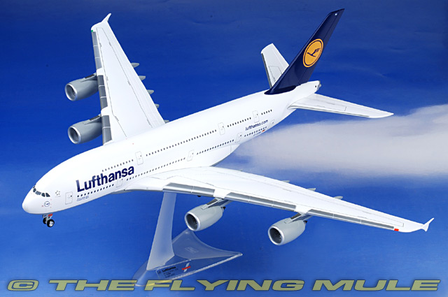 Herpa 550727 - A380 Display Model, Lufthansa, D-AIMA