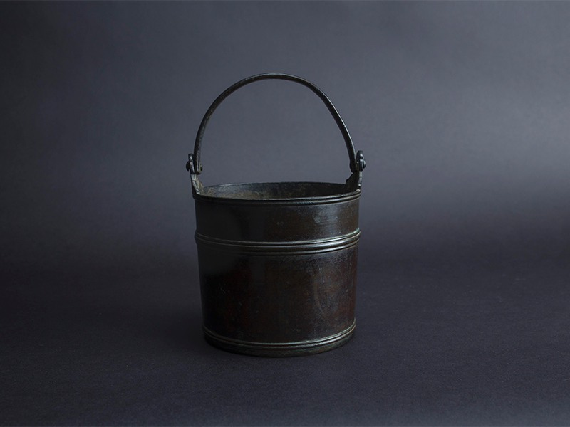 古美術 吉戸 - 鎌倉–南北朝時代 銅閼伽桶 | 古美術品専門サイト